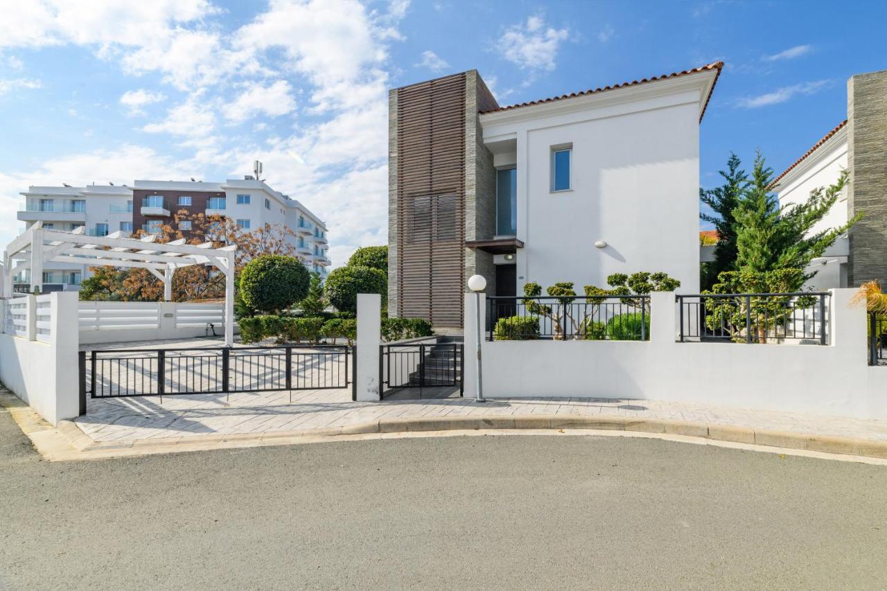 Blue Pelagos Villa Protaras Exterior photo